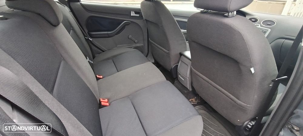 Ford Focus SW 1.6 TDCi Sport - 15