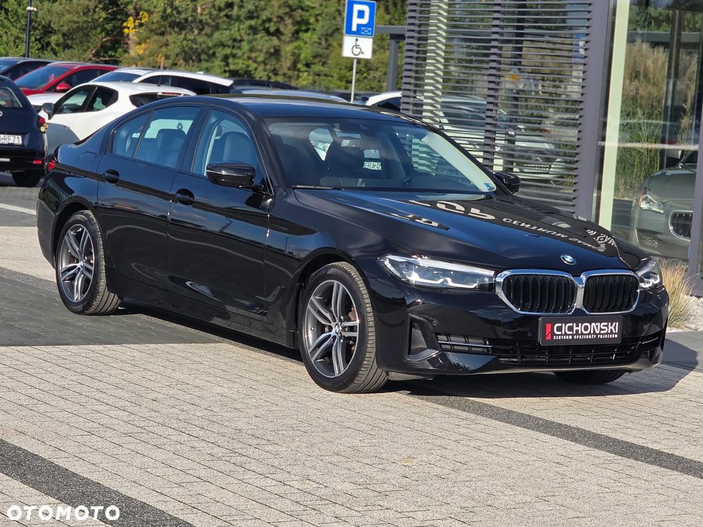 BMW Seria 5 520i GPF M Sport sport - 35