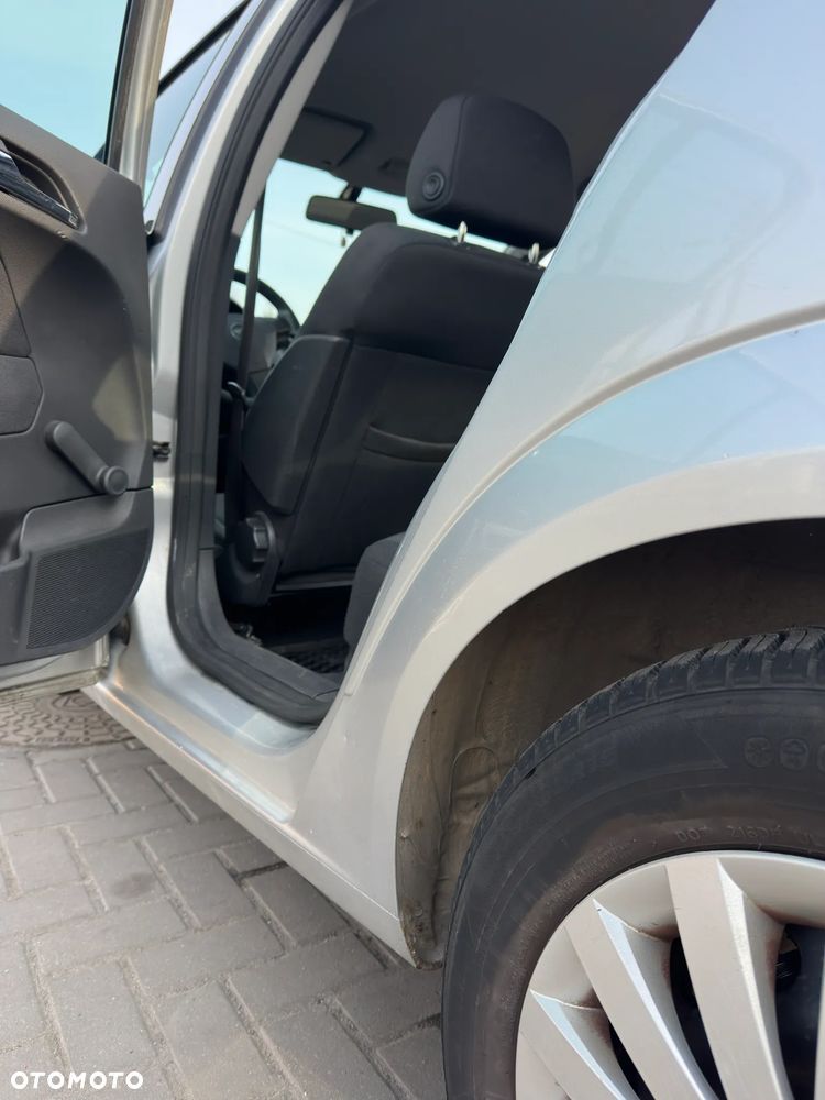 Opel Astra 1.6 - 9