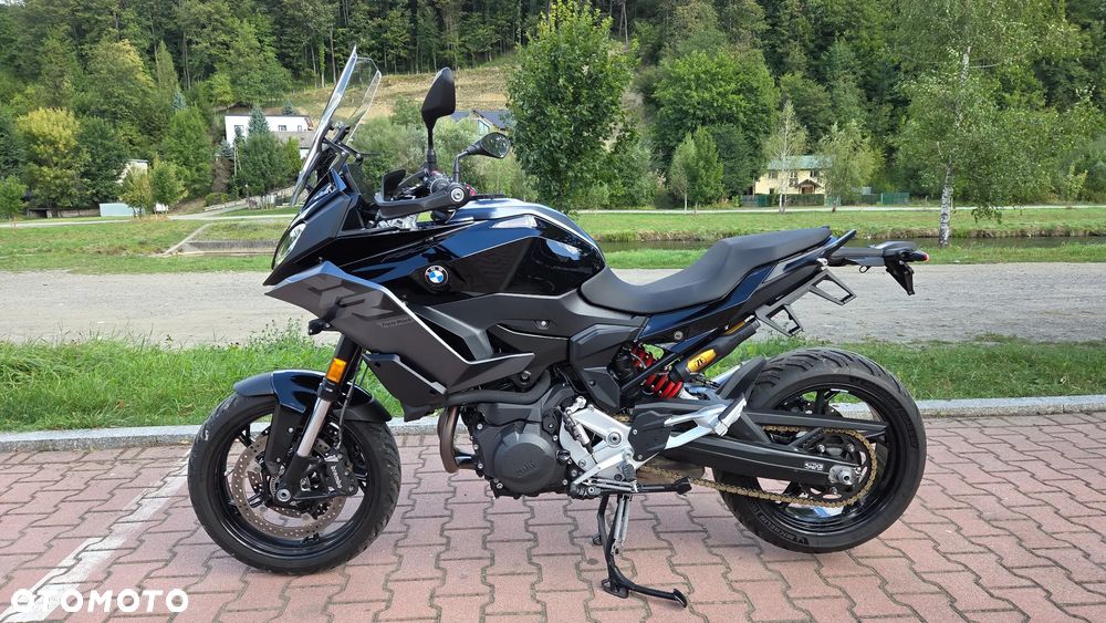 BMW XR - 1
