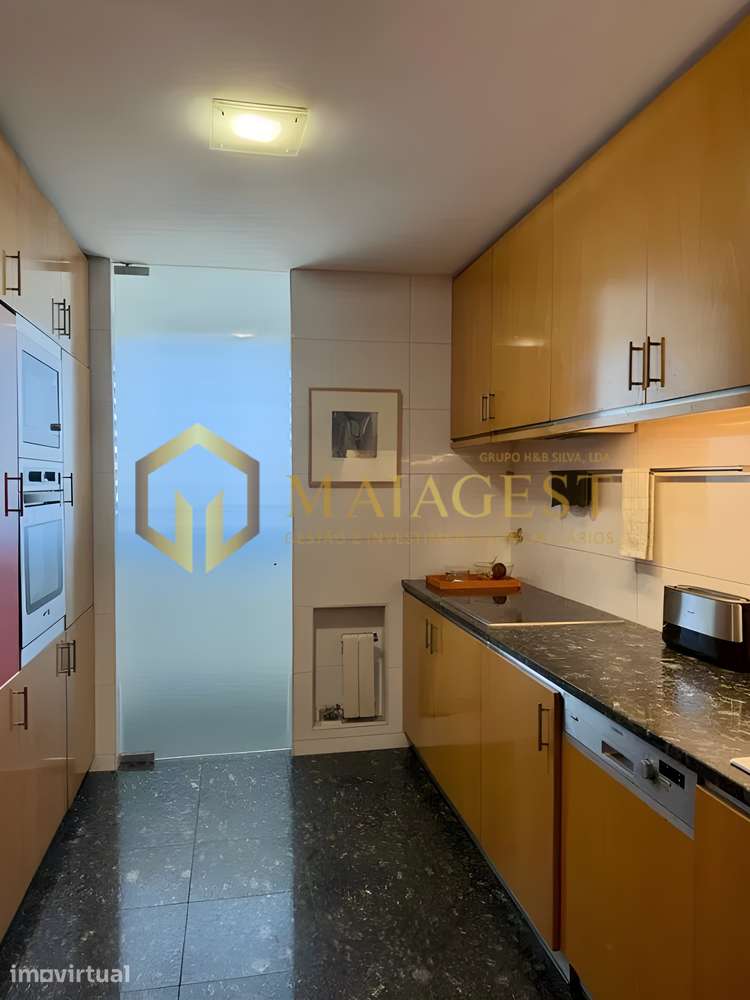 Apartamento T2 para Arrendamento na Boavista no Edifício Boapor - Grande imagem: 3/11