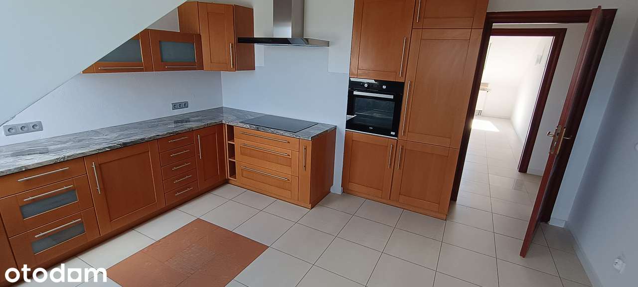 Tapicerska/przestronne 3 pokoje/122 m2/dwa garaże/oddzielna kuchnia