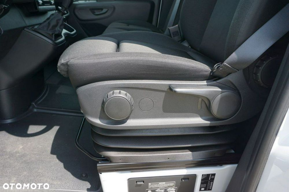 Mercedes-Benz Sprinter - 26