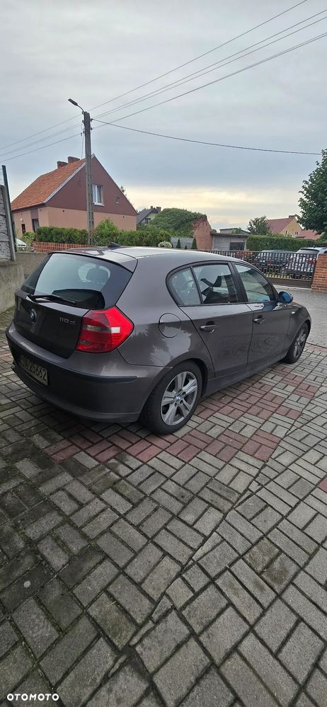 BMW Seria 1 118d DPF - 4