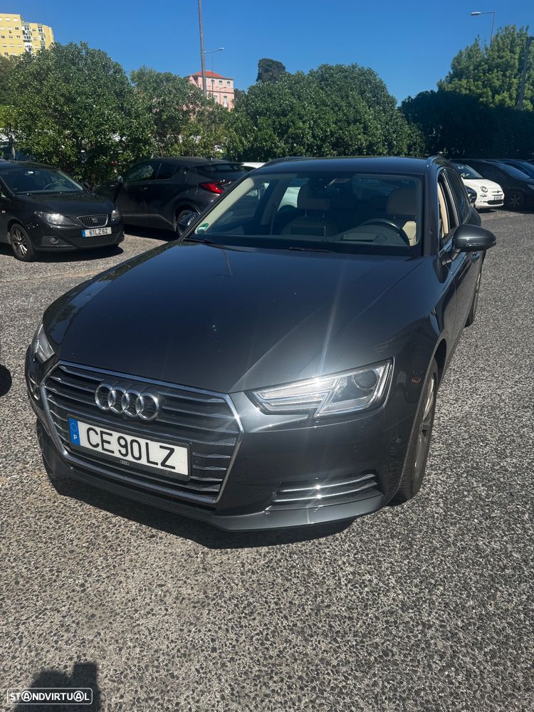 Audi A4 Avant 2.0 TDI Design - 1