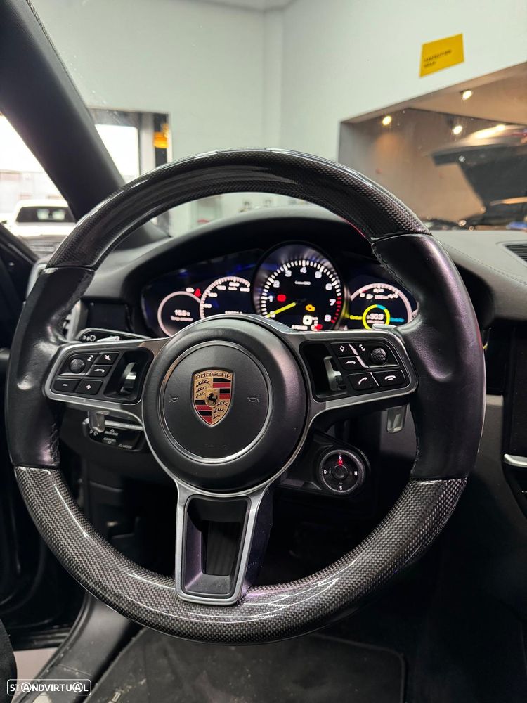 Porsche Cayenne - 10