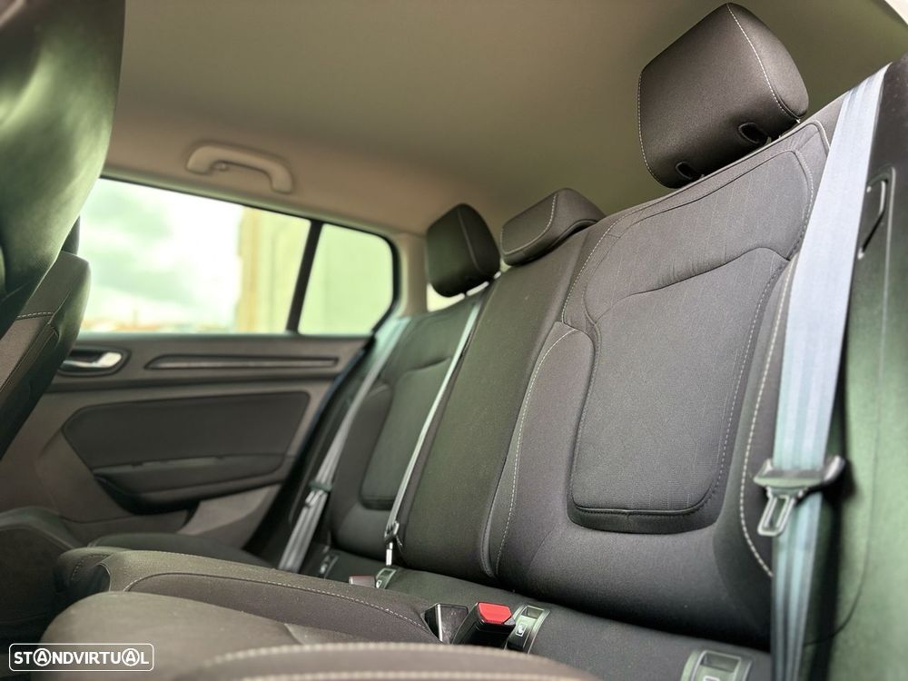 Renault Mégane Sport Tourer BLUE dCi 115 LIMITED - 13