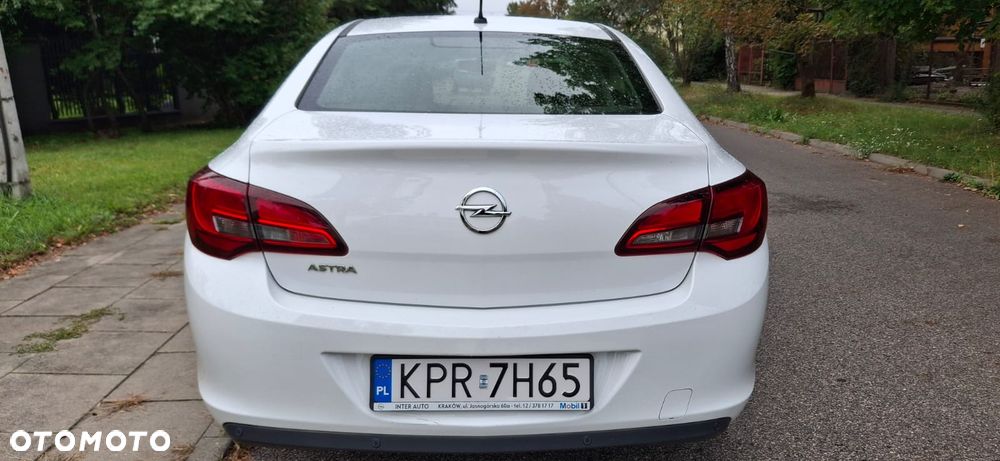 Opel Astra - 4