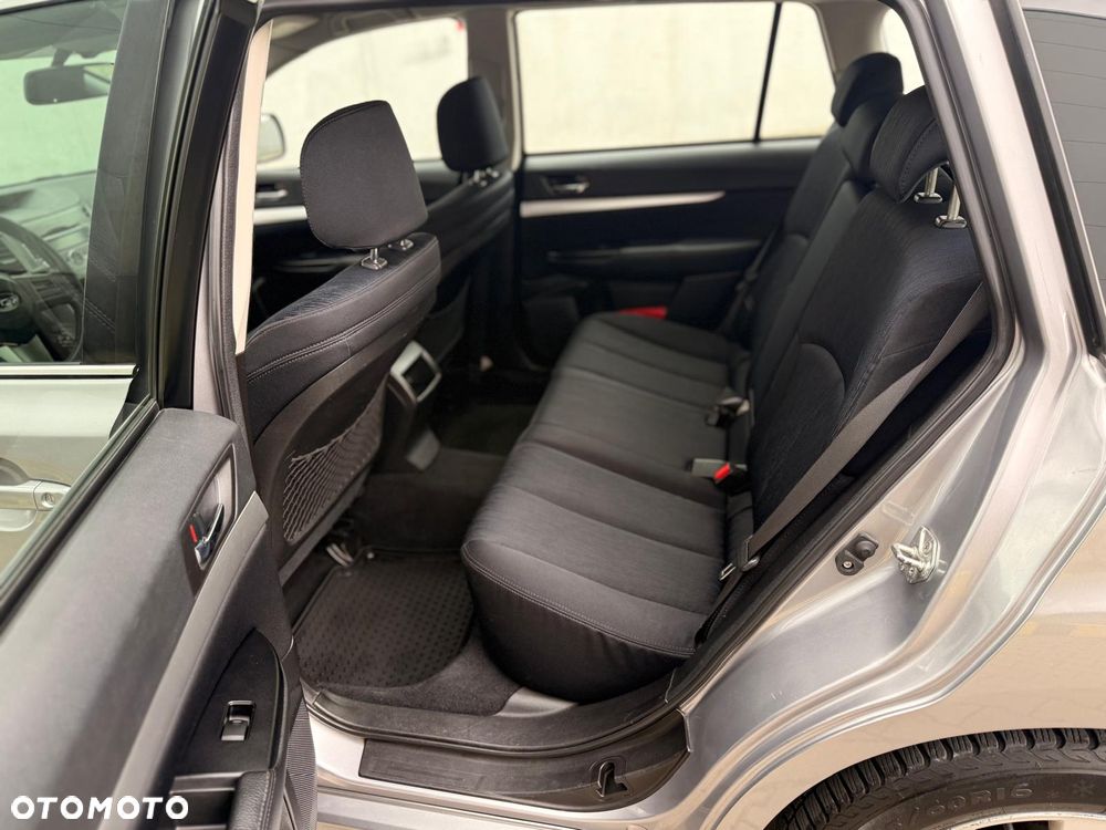Subaru Legacy - 14