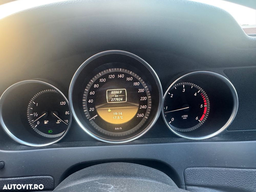 Mercedes-Benz C - 9