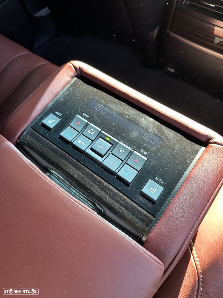 Lexus LX 450 - 37