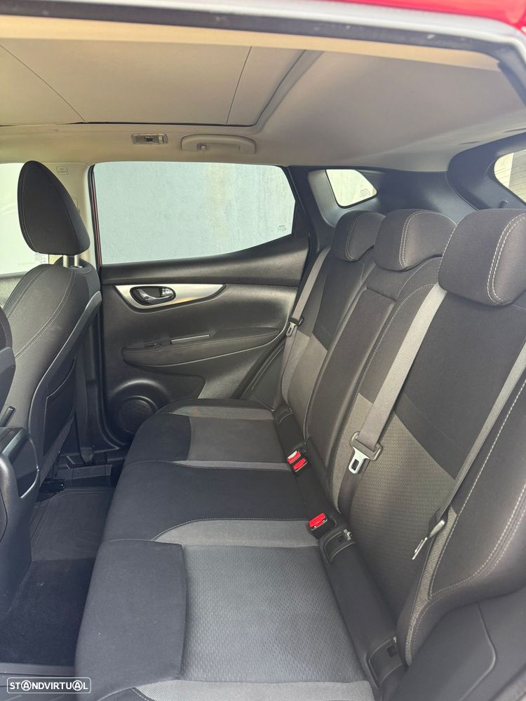 Nissan Qashqai 1.2 DIG-T N-Connecta 18 Xtronic - 17