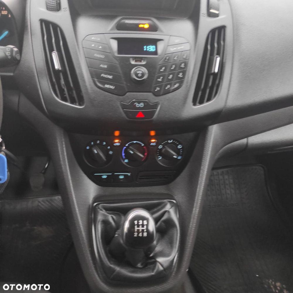 Ford Transit Connect - 10