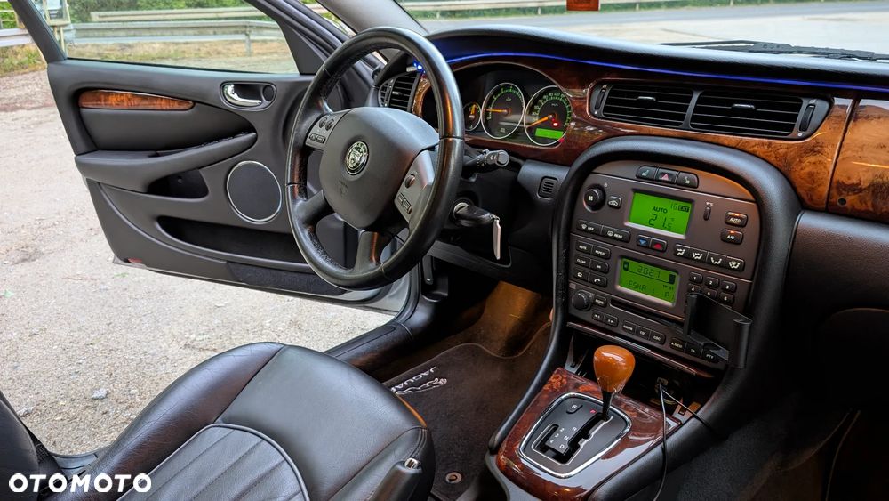 Jaguar X-Type 3.0 Executive - 14