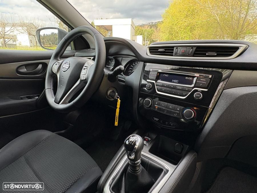 Nissan Qashqai 1.5 dCi Tekna Premium 17 - 28