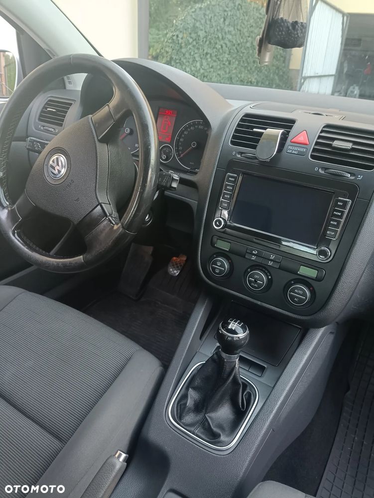 Volkswagen Golf - 19