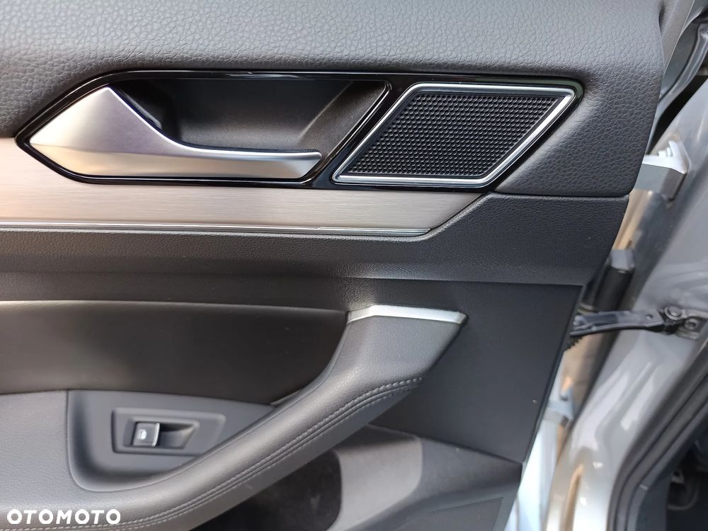 Volkswagen Passat 1.8 TSI BMT Comfortline DSG - 17