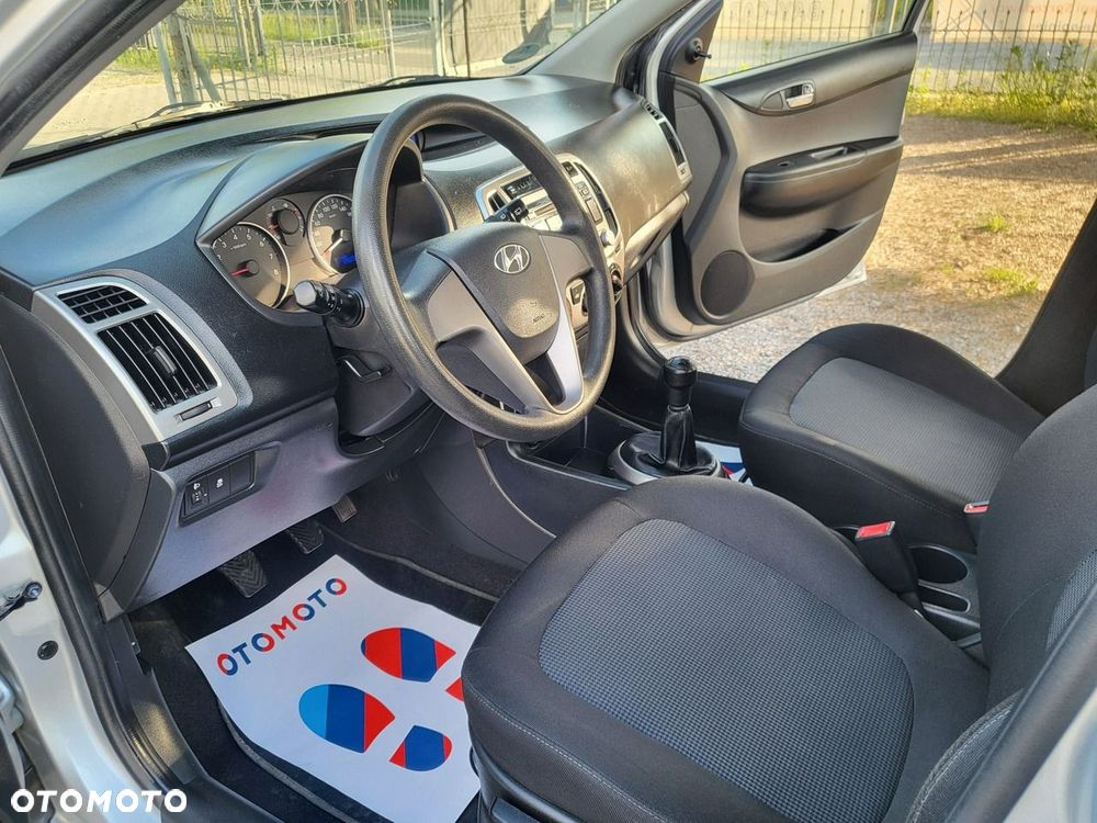Hyundai i20 - 14