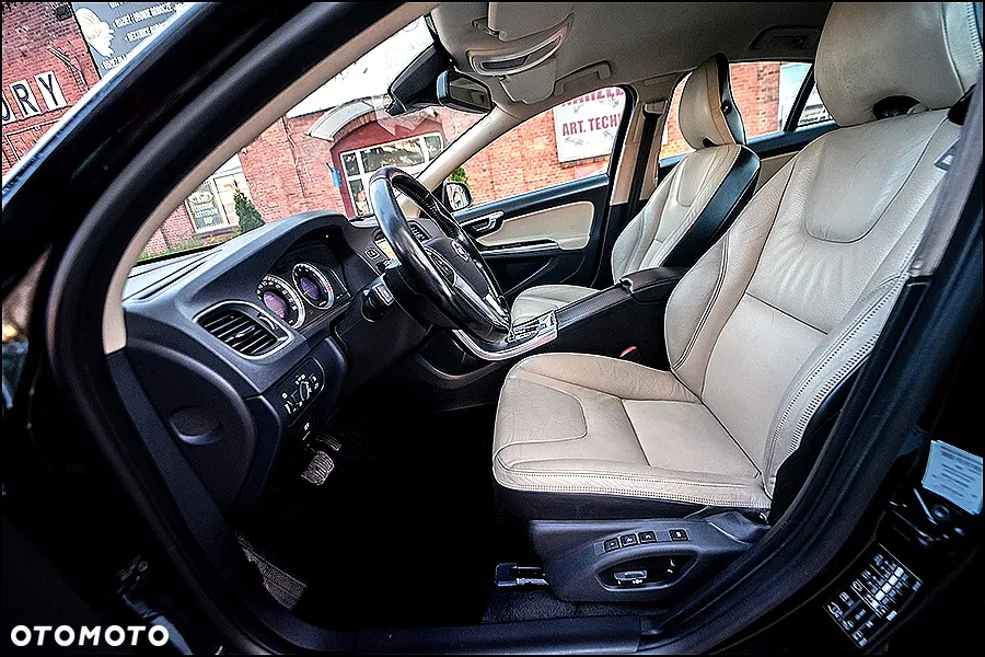 Volvo S60 - 29