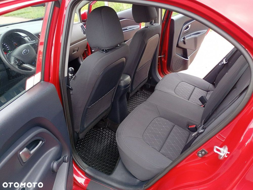 Kia Rio - 20