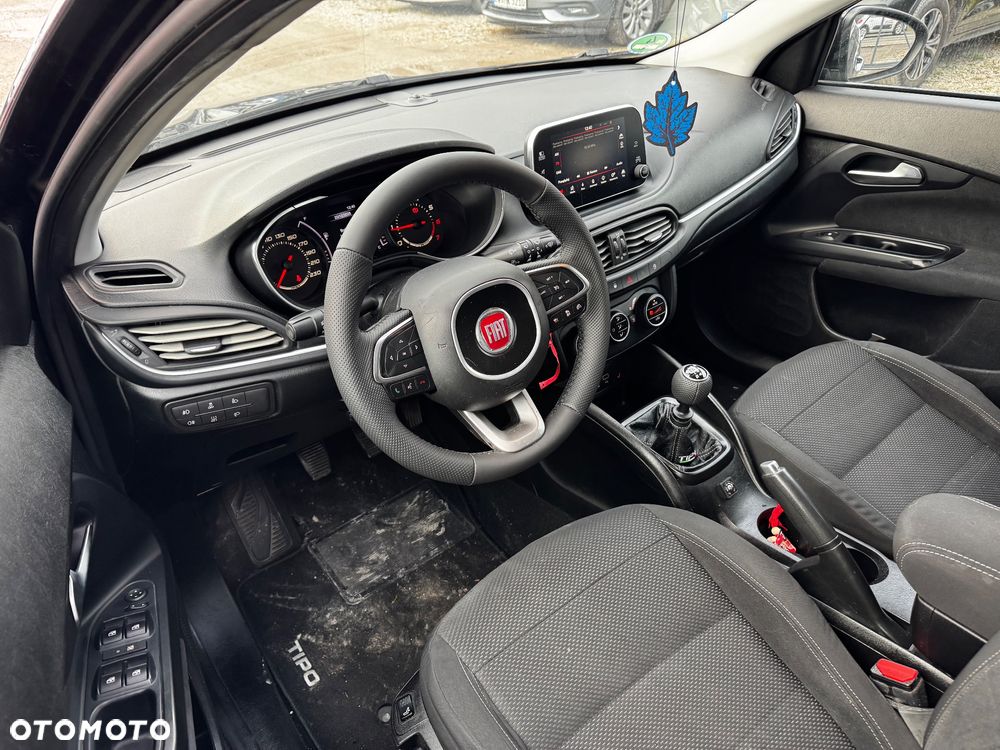 Fiat Tipo 1.4 T-Jet Lounge - 30