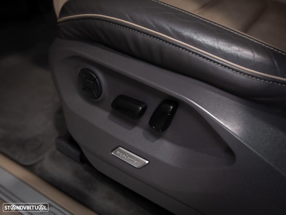 VW Touareg 3.0 TDI V6 Elegance Plus - 17