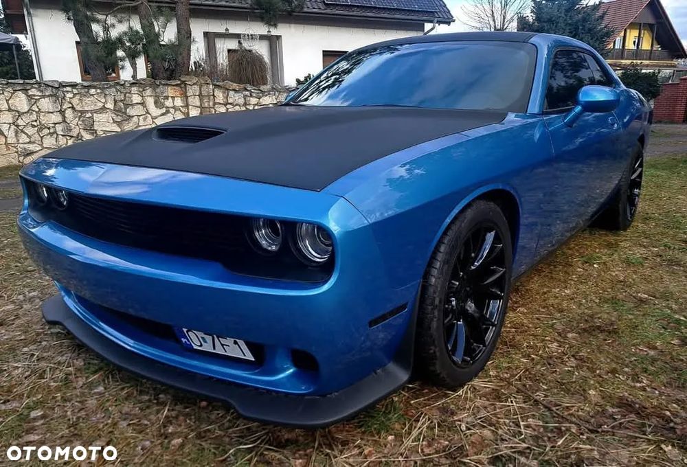 Dodge Challenger - 2