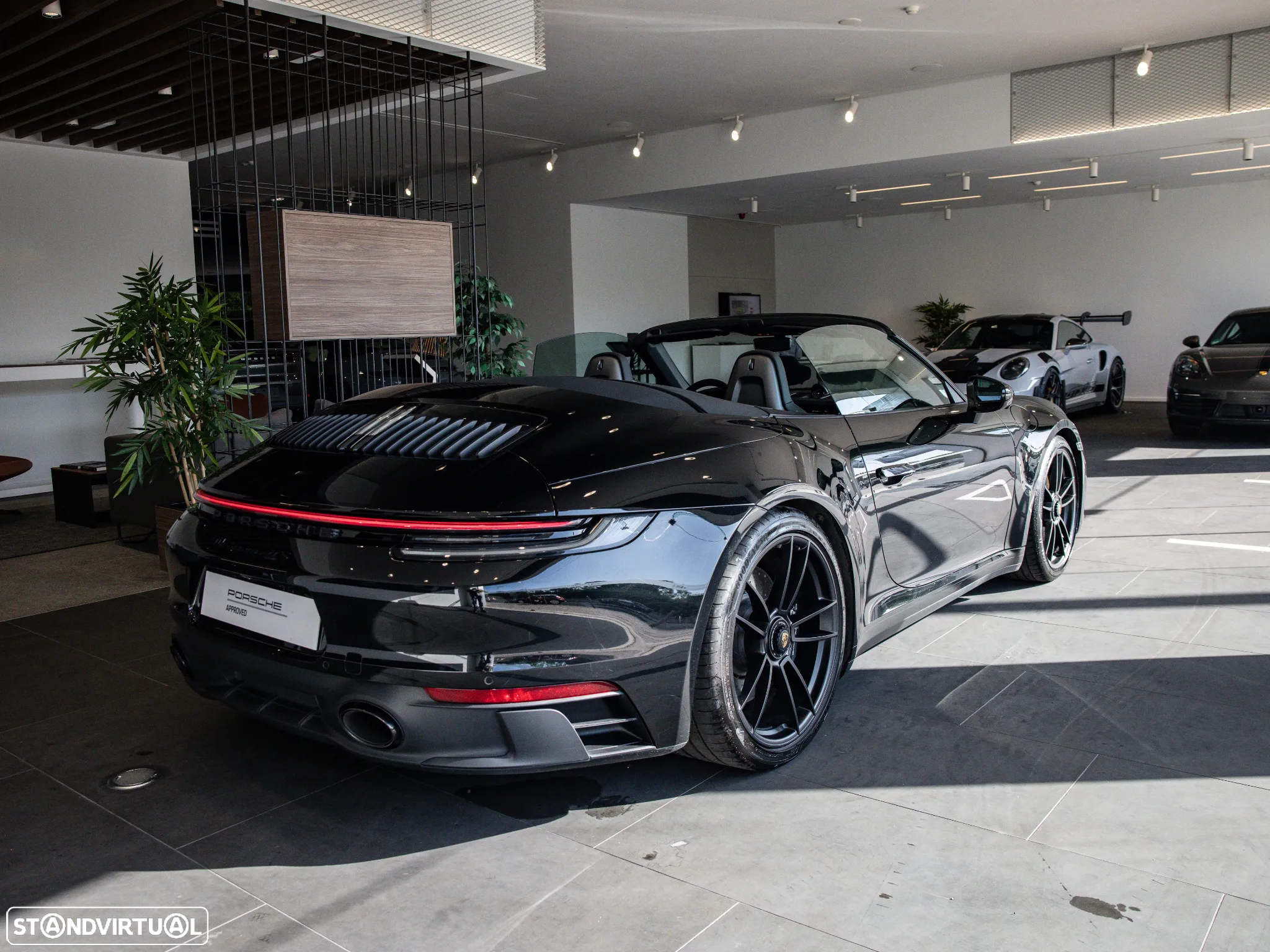 Porsche 911 (992) Carrera Cabrio GTS PDK - 5