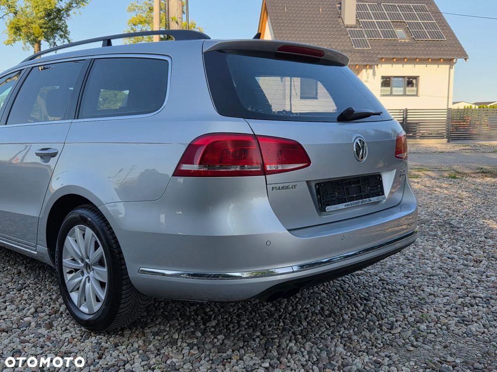 Volkswagen Passat Variant 2.0 TDI BlueMotion Technology Comfortline - 13