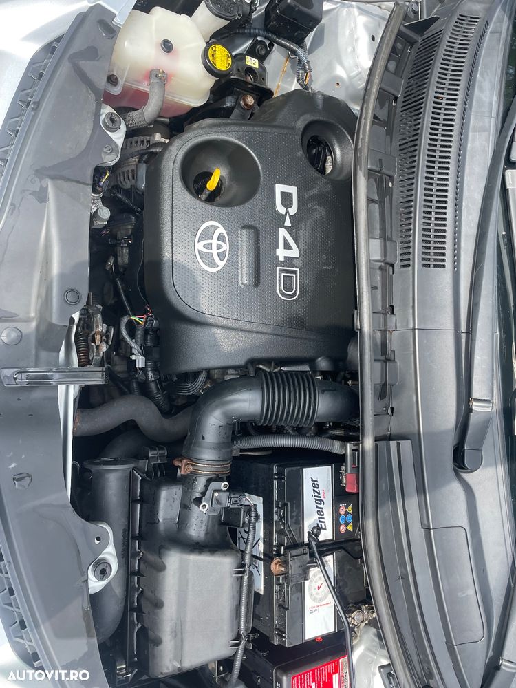 Toyota Urban Cruiser 1.4 D-4D 4x4 - 13