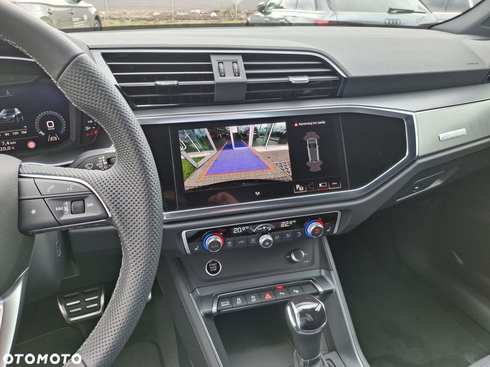 Audi Q3 - 24