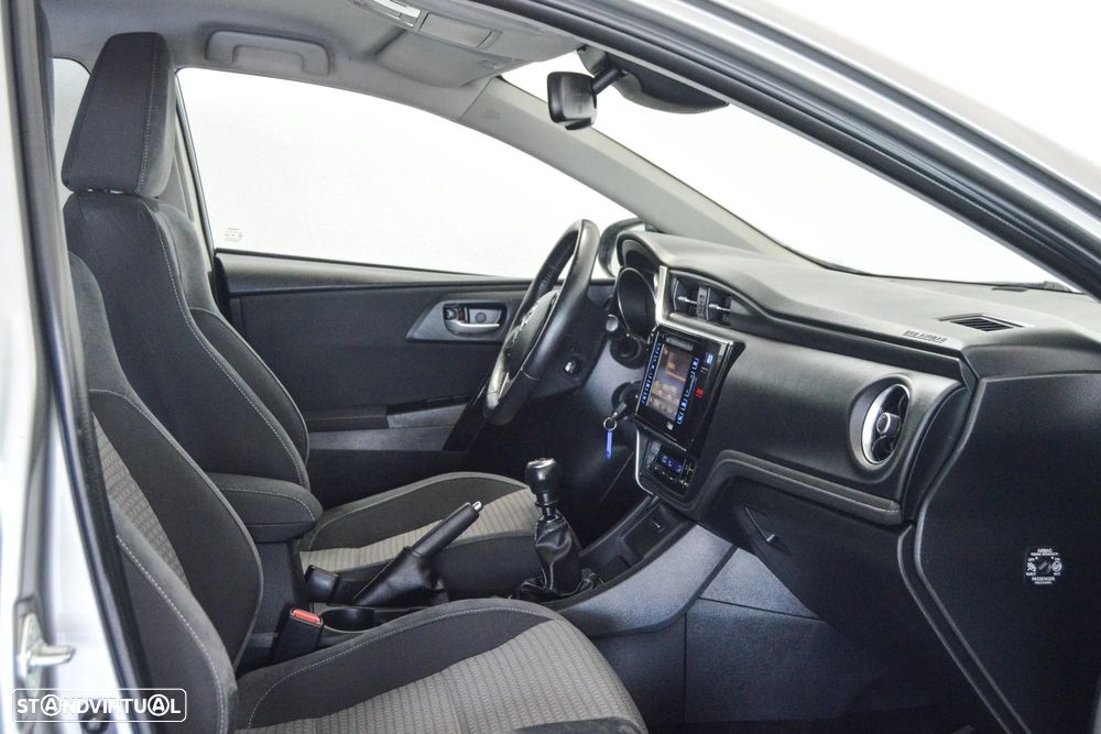 Toyota Auris 1.4 D-4D Comfort - 25