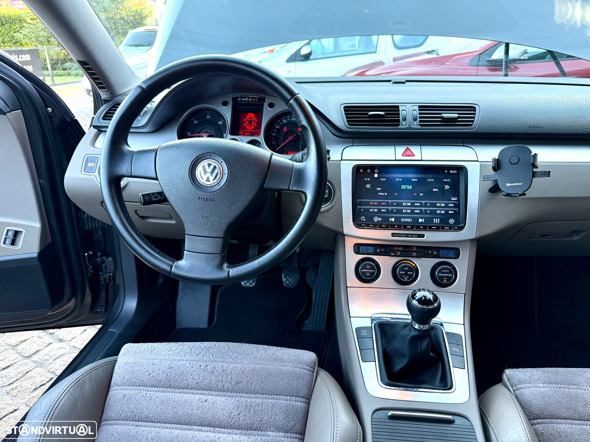 VW Passat 2.0 TDI Highline - 47