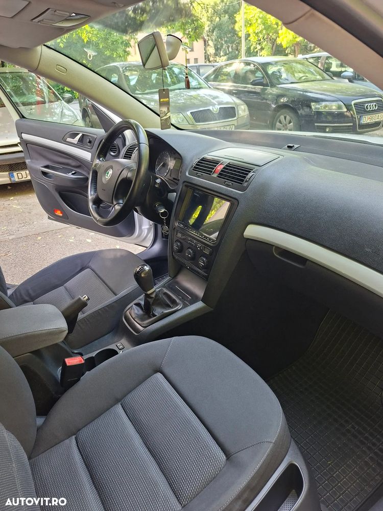 Skoda Octavia 1.6 MPI Classic - 8