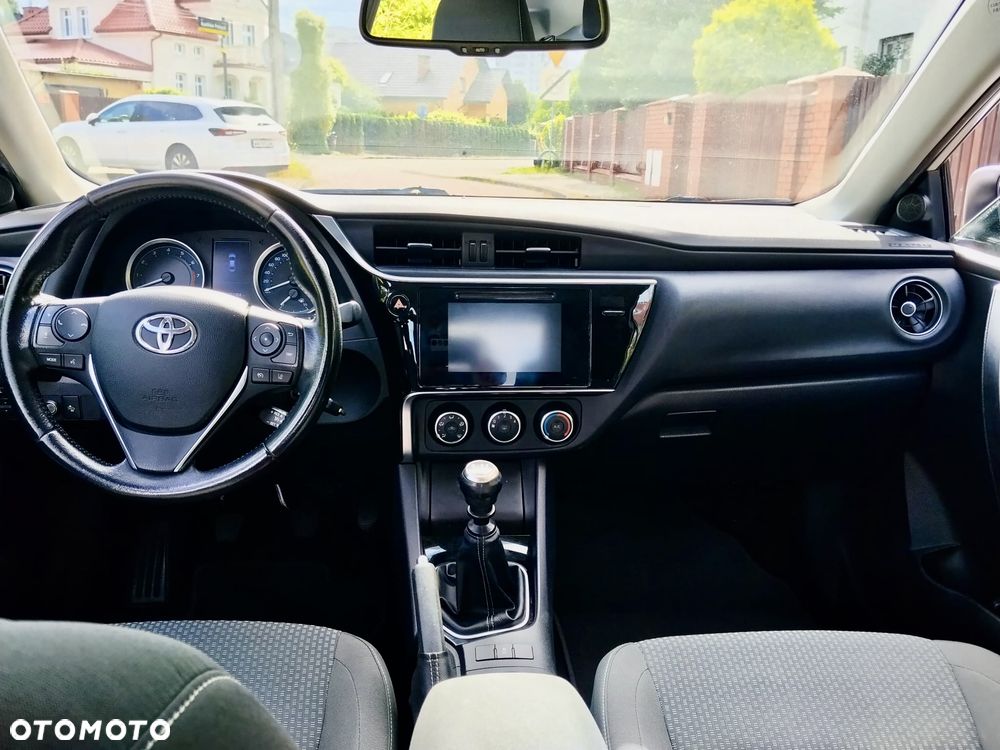 Toyota Corolla 1.6 Comfort - 5