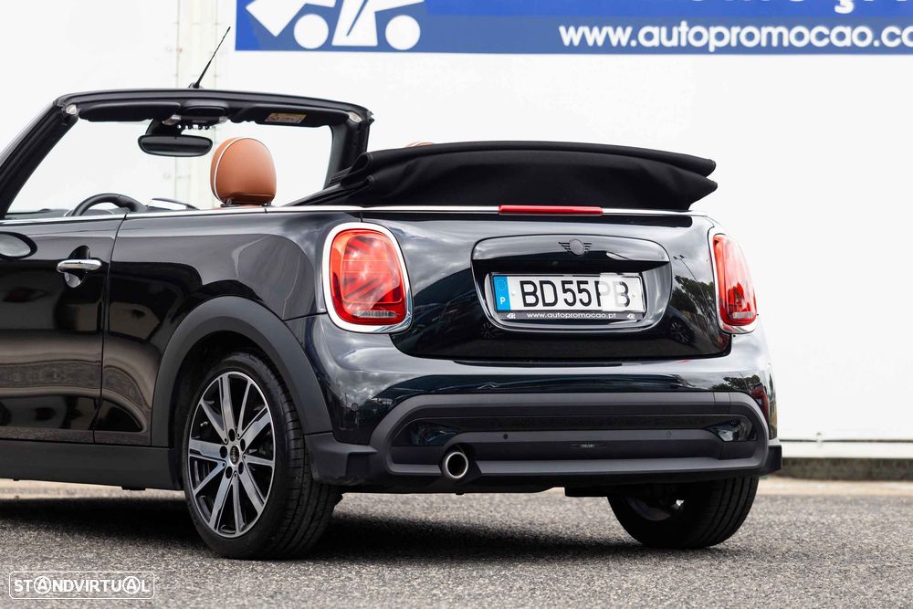 MINI Cabrio Cooper Premium Extra Classic Auto - 15
