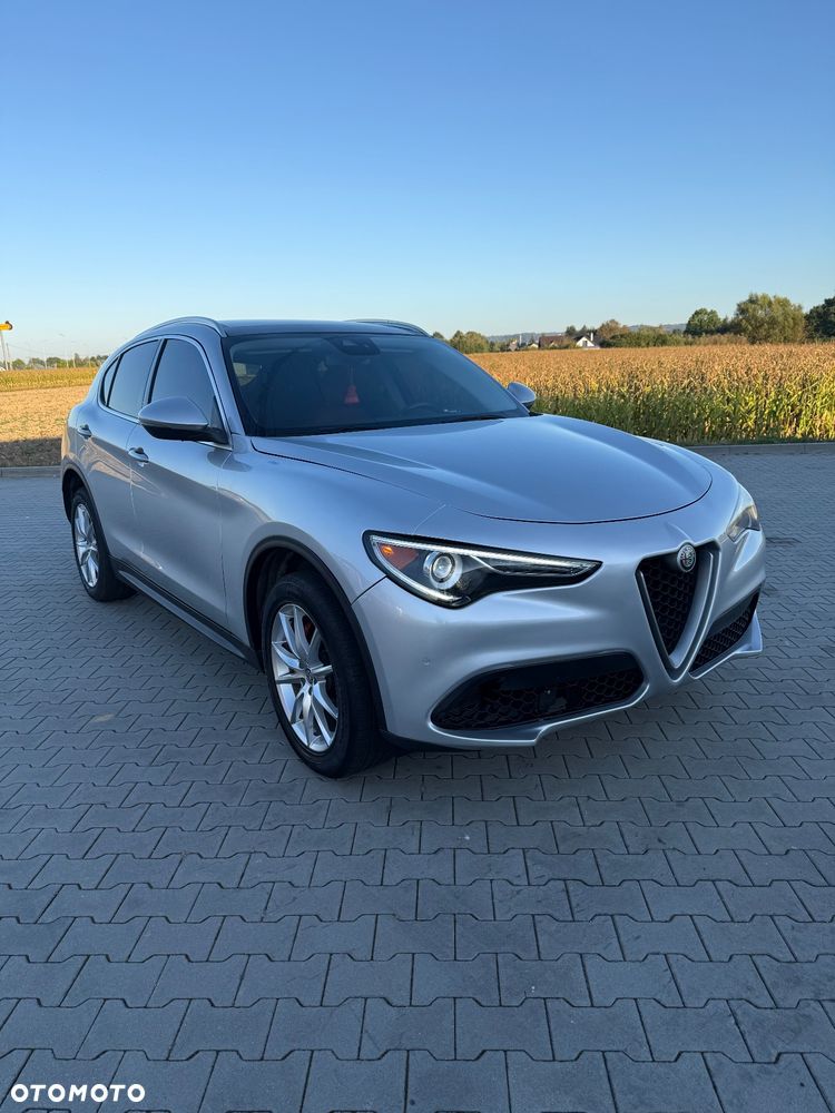Alfa Romeo Stelvio 2.0 Turbo 16V AT8-Q4 Veloce Ti - 9