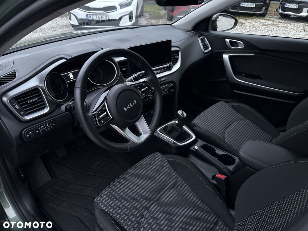 Kia Ceed 1.5 T-GDI M - 9