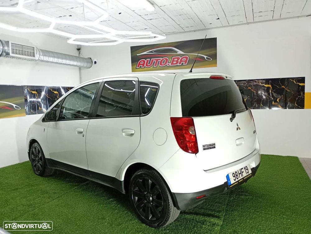 Mitsubishi Colt - 20