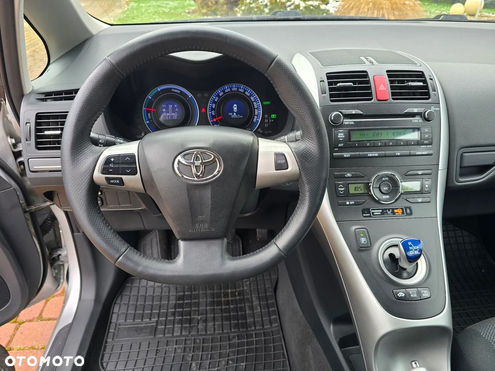 Toyota Auris 1.8 HSD Sol - 21