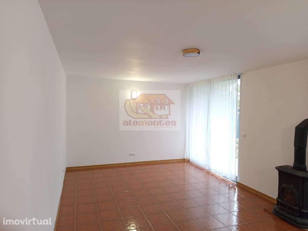 Moradia recuperada a 15 minutos da Barragem Vale de Gaio - Grande imagem: 5/13