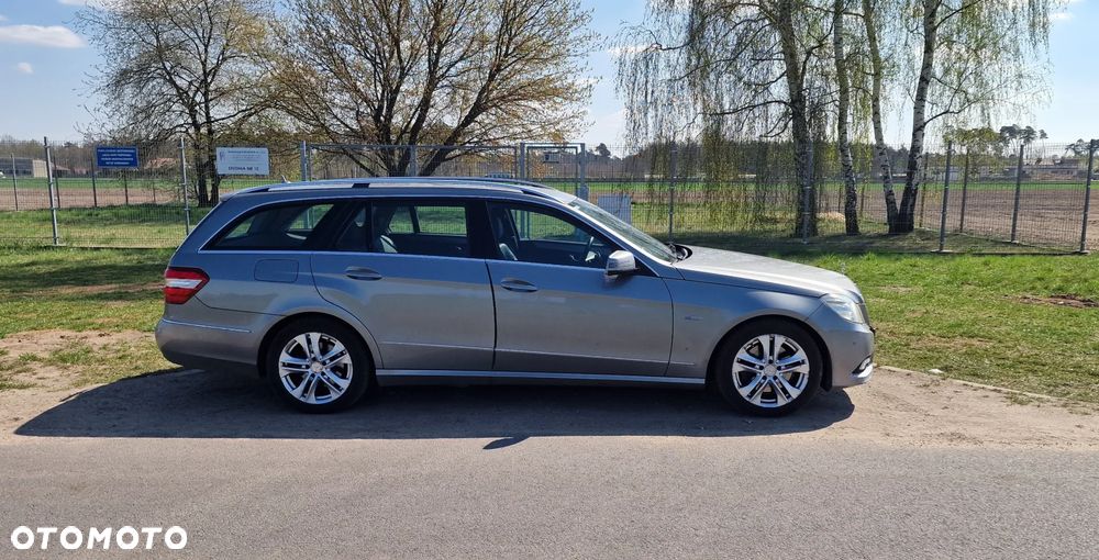 Mercedes-Benz Klasa E 350 CDI 4-Matic BlueEff Elegance - 4