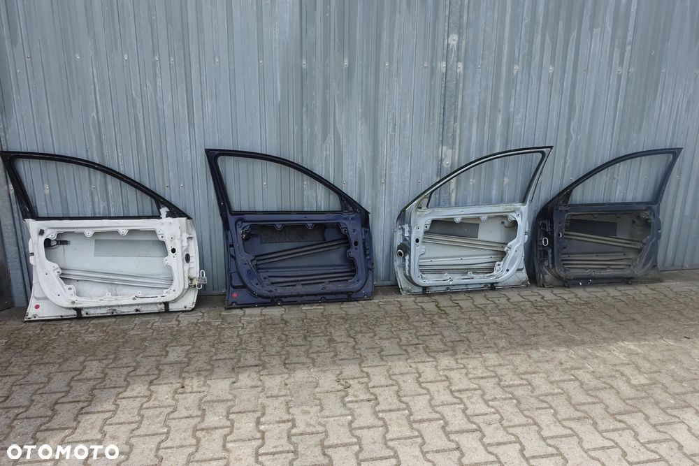 DRZWI LEWY PRAWY PRZÓD PASSAT B5 - 6