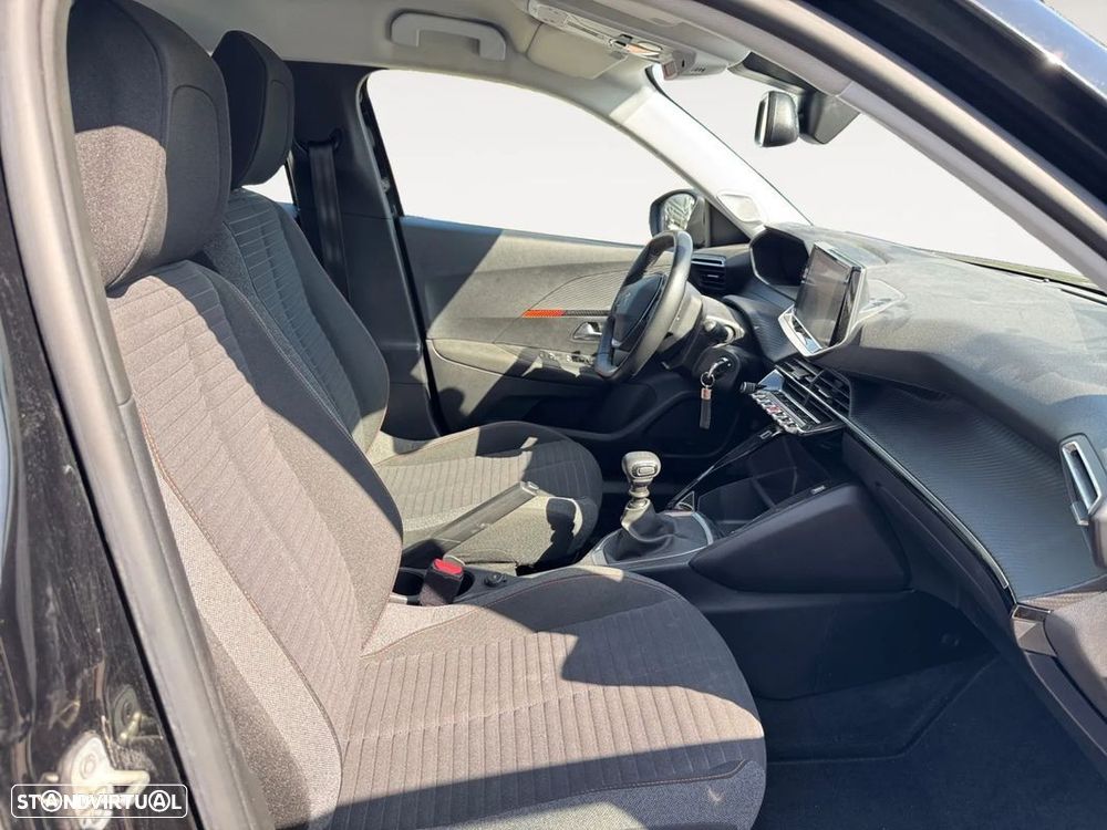 Peugeot 2008 1.2 PureTech Active Pack - 16