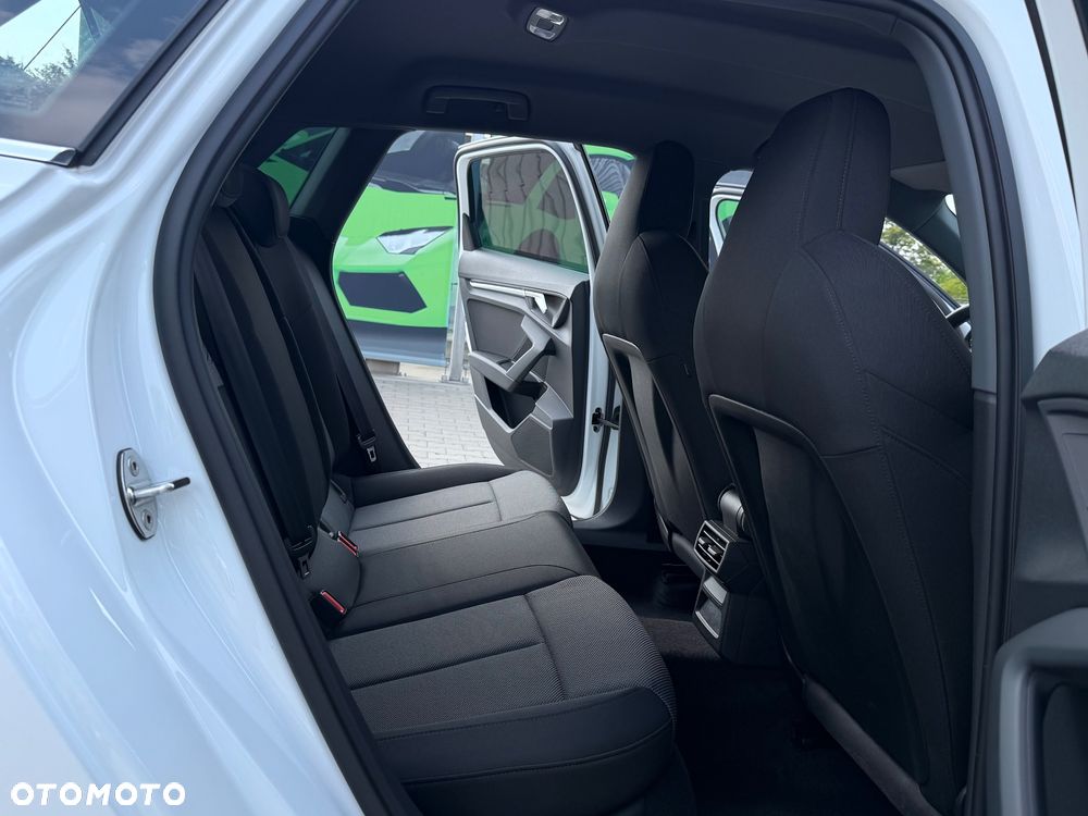 Audi A3 Sportback 35 TFSI S tronic - 33