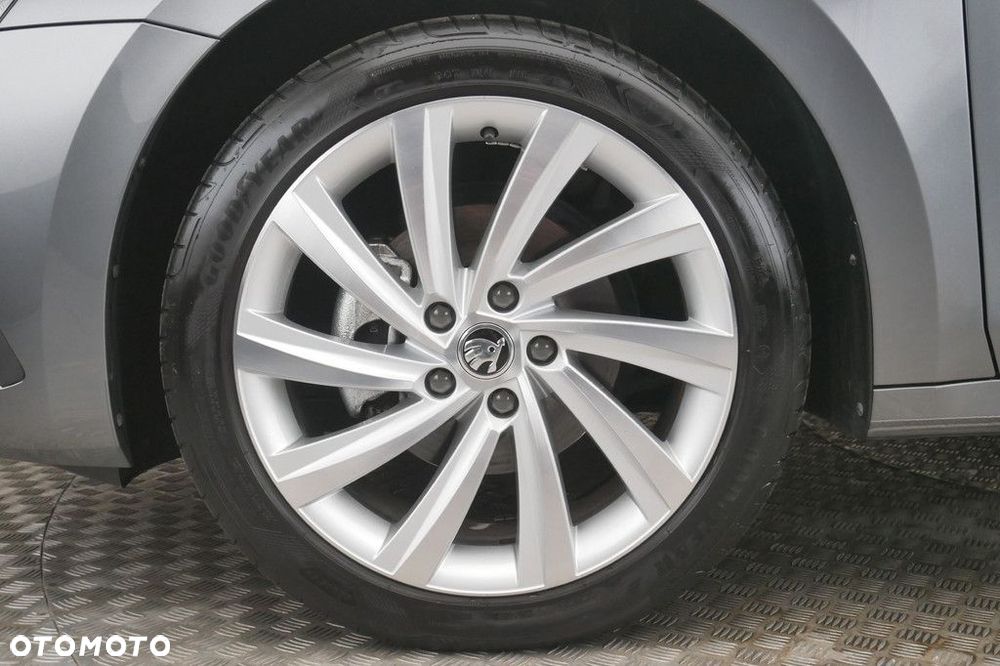 Skoda Octavia 2.0 TDI Style - 14