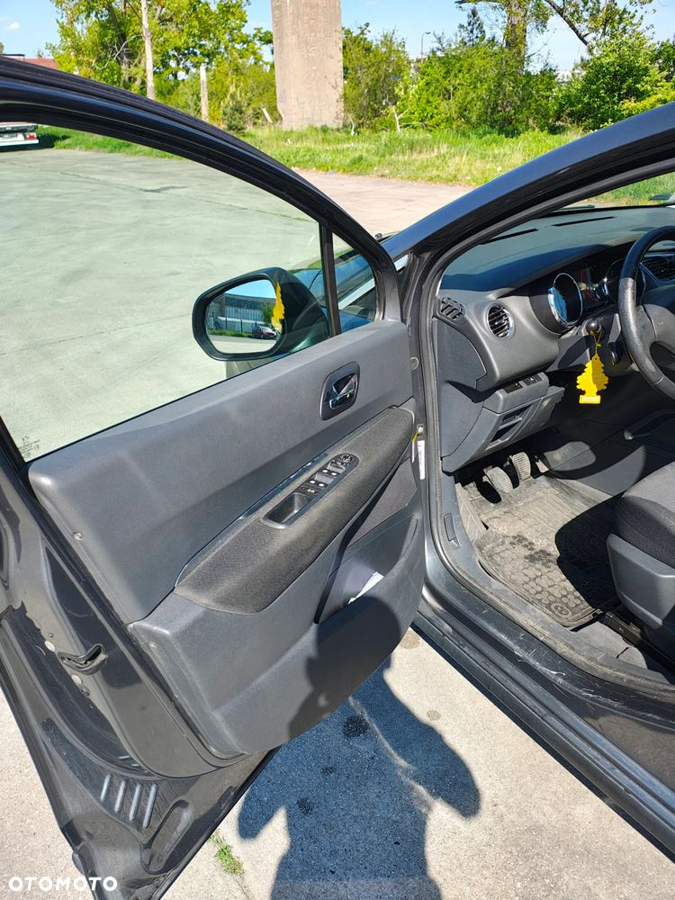 Peugeot 3008 1.6 HDi Style - 3