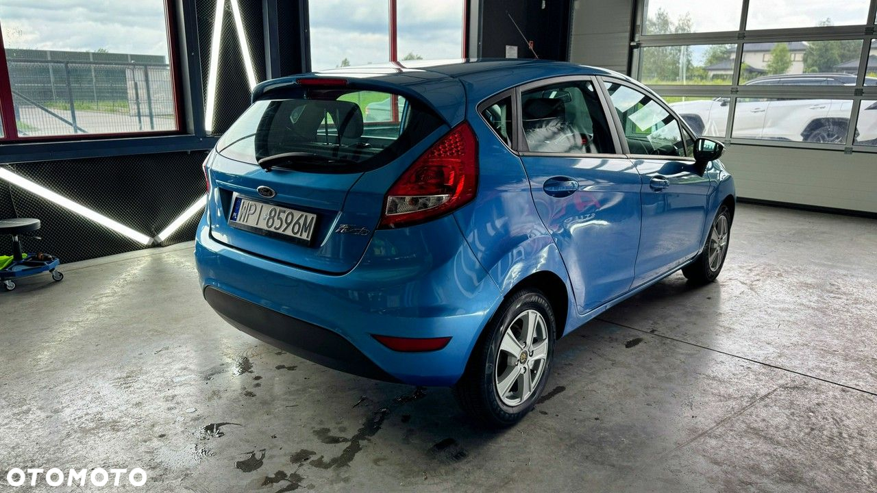 Ford Fiesta 1.25 Ambiente - 8