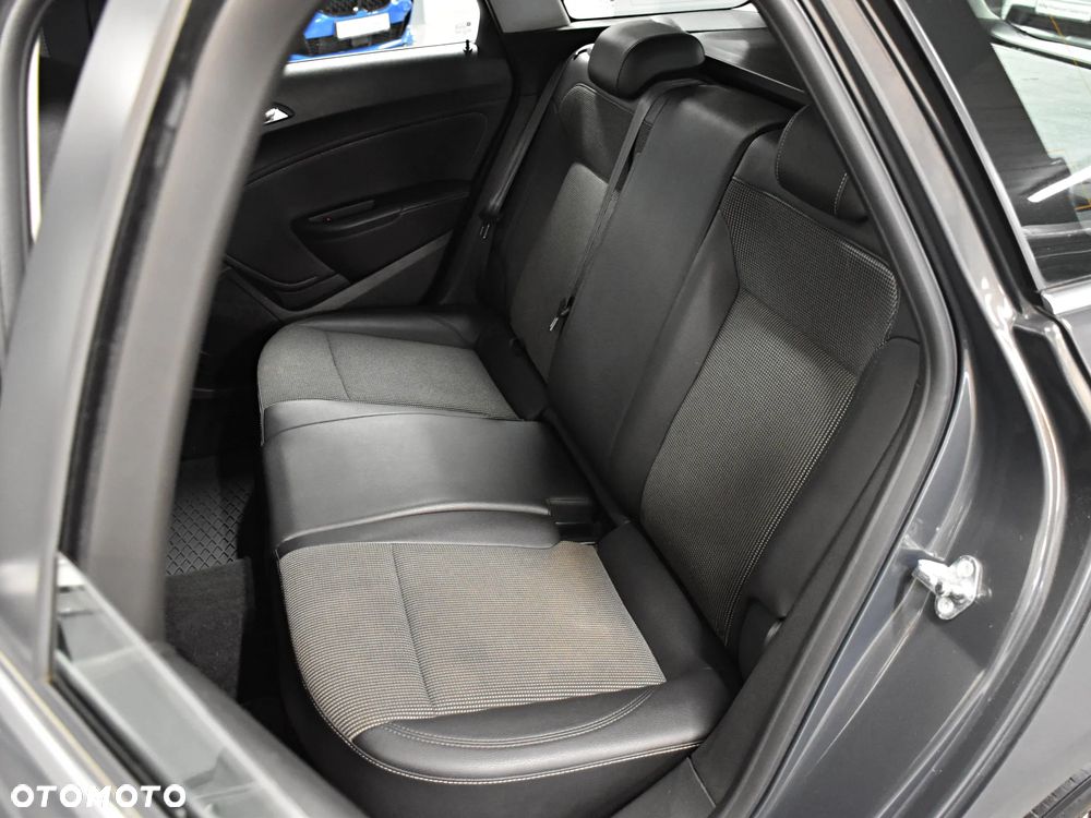 Opel Astra 1.7 CDTI Cosmo - 14