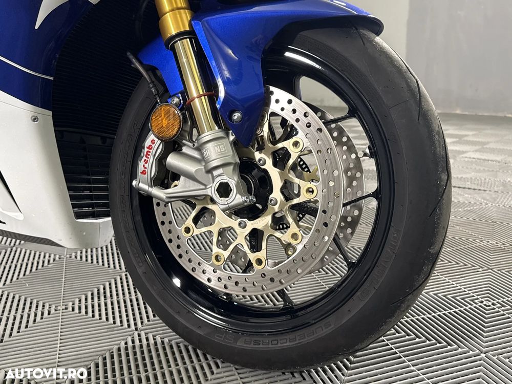 Honda CBR1000RR-R Fireblade SP 30th Anniversary - 11